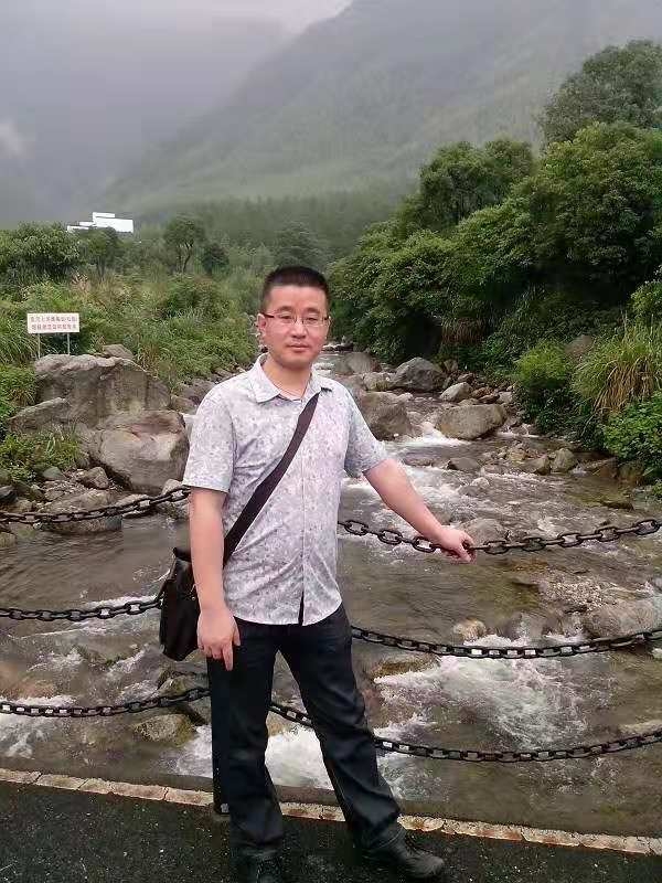 淡定牛魔王的第三张照片--宁德交友网
