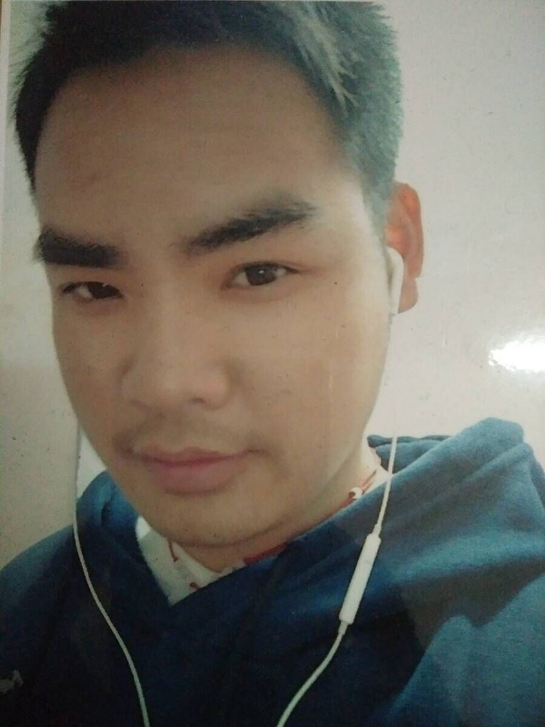 渴望爱的第一张照片--宁德交友网