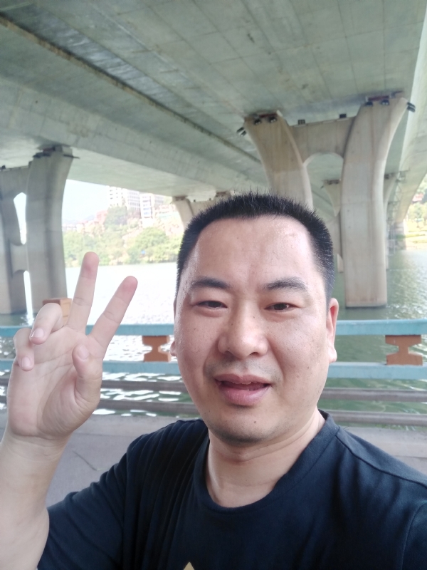 上人的第一张照片--宁德交友网