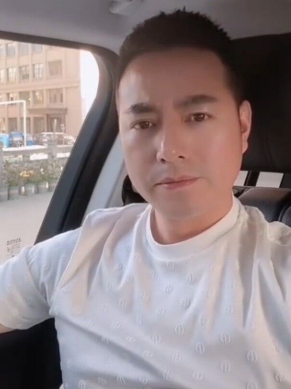 勿忘初心的第一张照片--宁德交友网