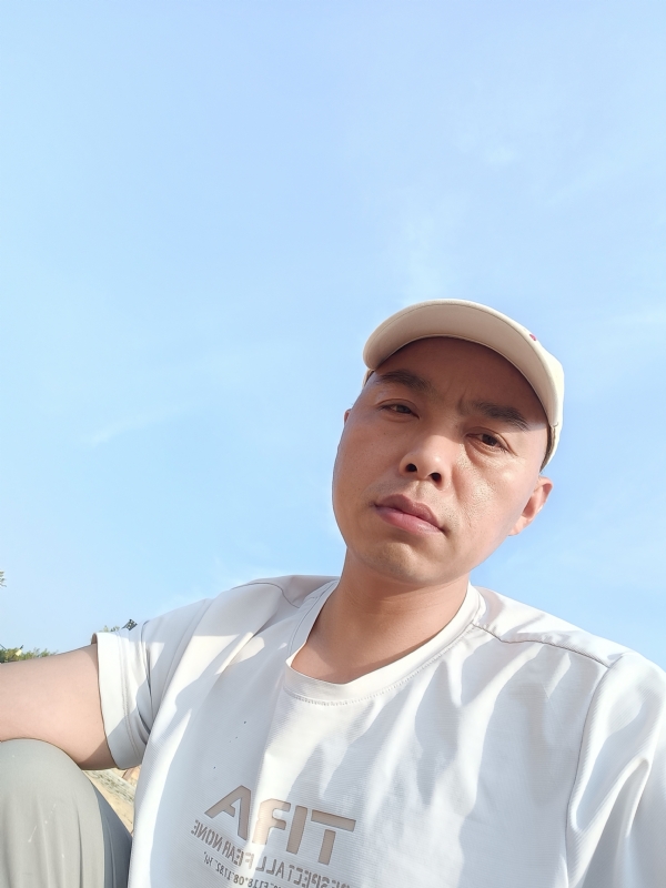 哥哥的第一张照片--宁德交友网