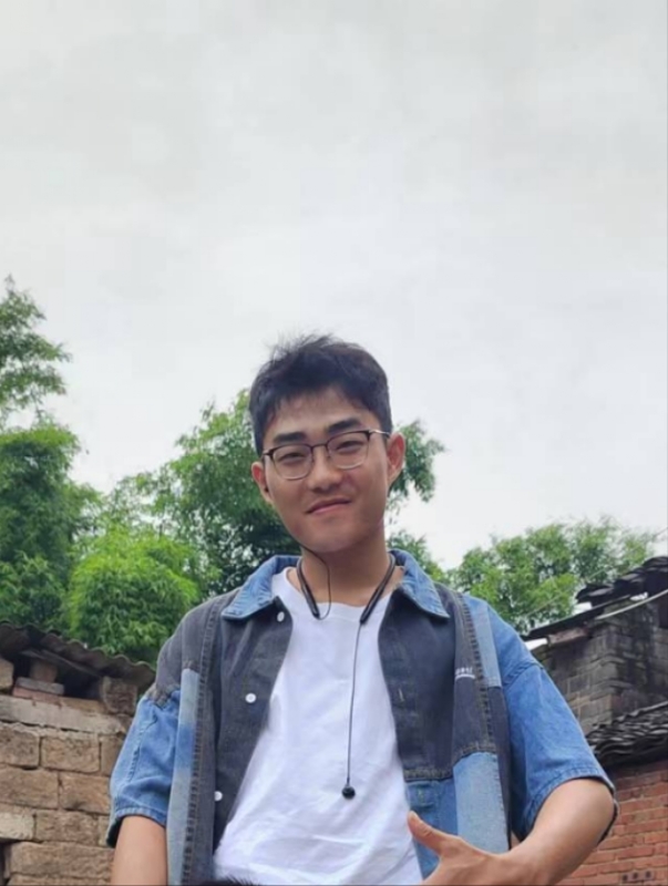 越努力越幸运的第一张照片--宁德交友网