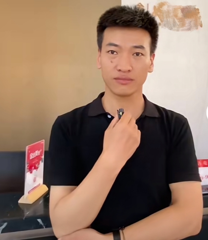 一杯梁白开的第一张照片--宁德交友网